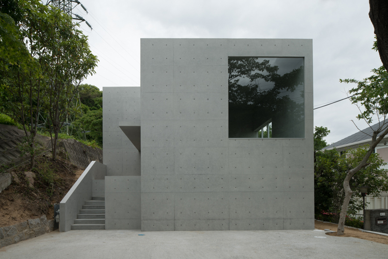 House in Ashiya, exterior 1